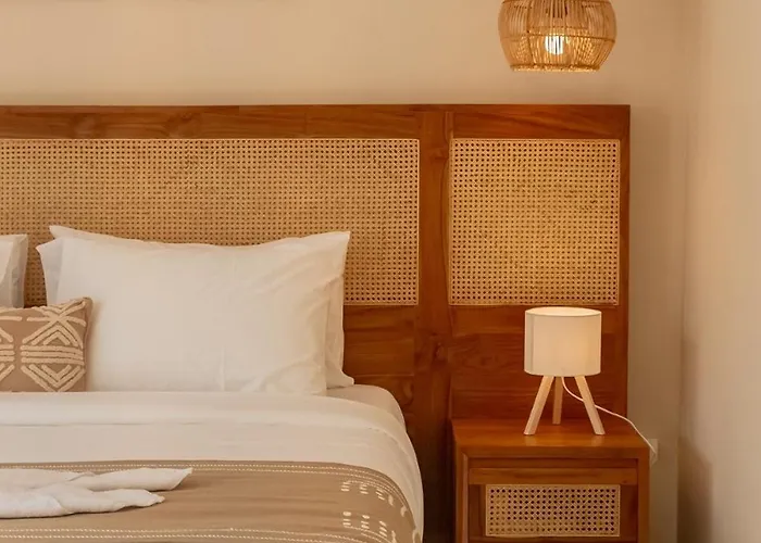 A Better 3br 5min Bintang Villa Seminyak